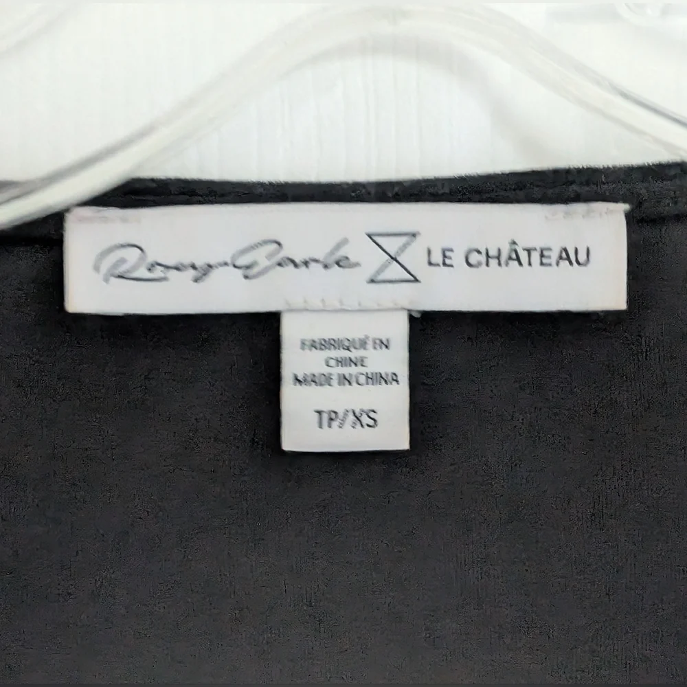 LAST CHANCE Le Chateau Black Velvet Top - Picture 2 of 11